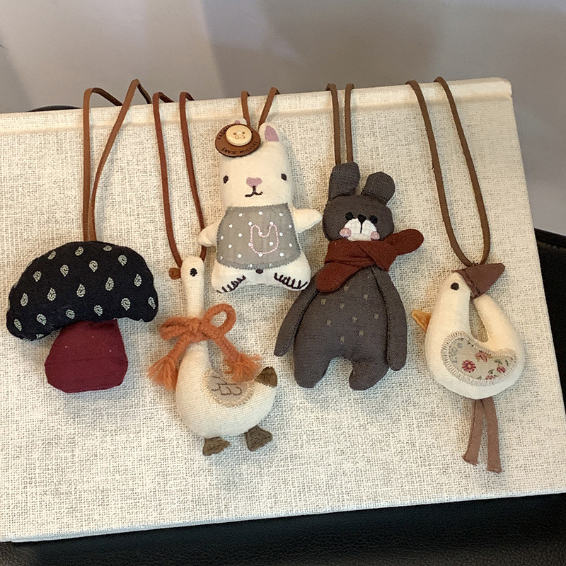 Hoạt Hình Gấu Trúc Dễ Thương Muppet Vòng Cổ Nữ Phù Hợp Với Niche Cô Gái Túi Phụ Kiện Áo Len Dây Chuyền Thời Trang Sang Trọng Trang Sức