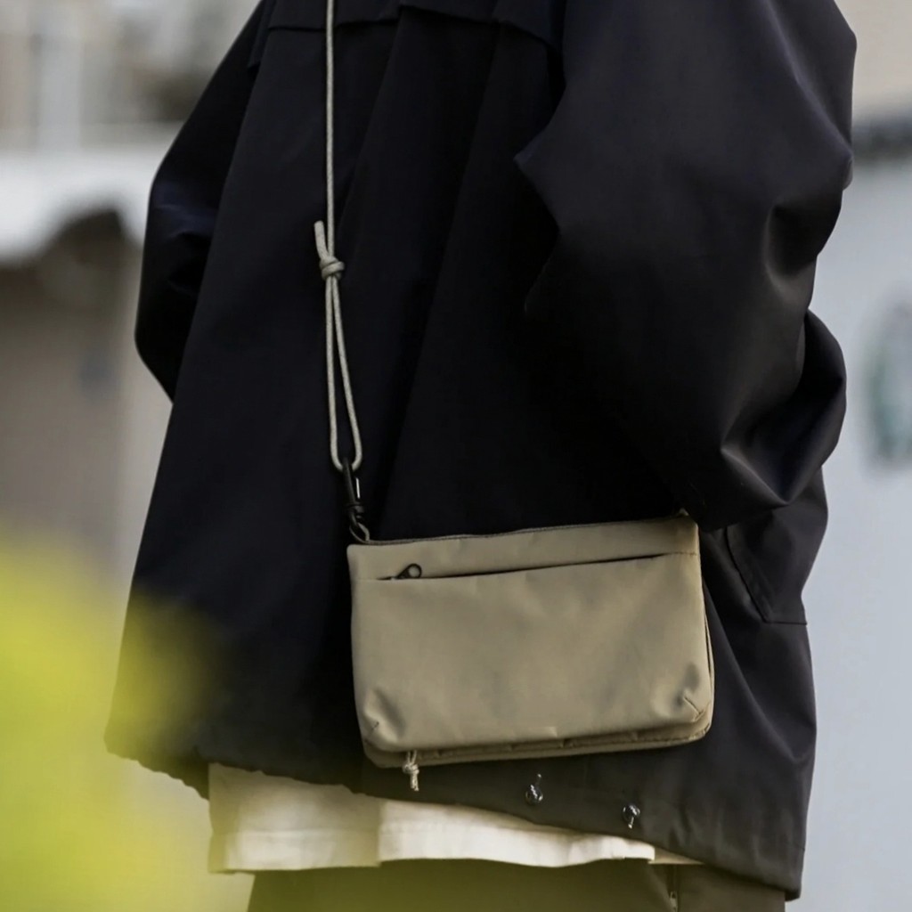 Túi đeo vai có thể gập lại nhẹ thông thường Túi đeo ngực Túi điện thoại di động