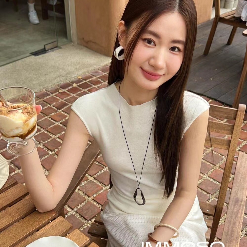 Áo vest len không tay phong cách mới xuân 2025, thiết kế Hàn Quốc ôm body, tinh tế và sang trọng Nic