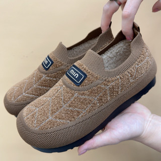  Giày Cotton Nữ Mùa Đông Lông Cừu Lót Dày Sang Trọng Giày Một Chân Phong Cách Mới Hàng Sẵn Có Giày Bốt Thời Trang Slip On Giày Cotton Ấm Áp Middle-A 