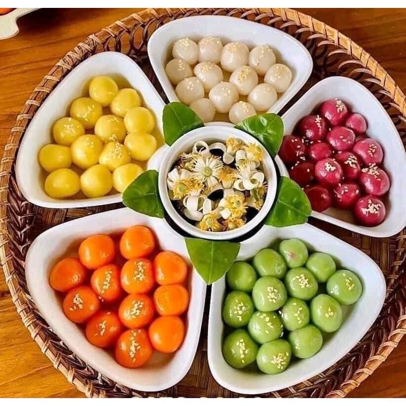Bộ bát đĩa sứ hoa mai kèm khay mây Bộ khay sứ đựng thức ăn thờ cúng