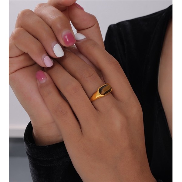 Nhẫn Nữ Mặt Chữ Nhật Titan Ko Đen TT5039