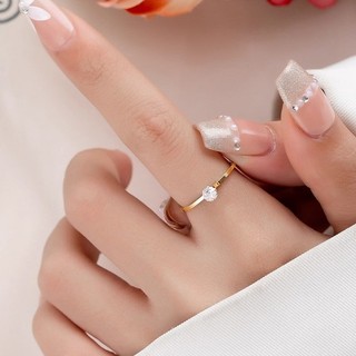  Nhẫn Chống Thấm Nước Sáu Móng Vuốt Nhẫn Kim Cương Nhỏ Thời Trang Nữ Thiết Kế Niche Độc Đáo Thép Titan Mạ 18k Ánh Sáng Sang Trọng Tinh Tế Nhẫn Cặp Đôi Quà Tặng J021 
