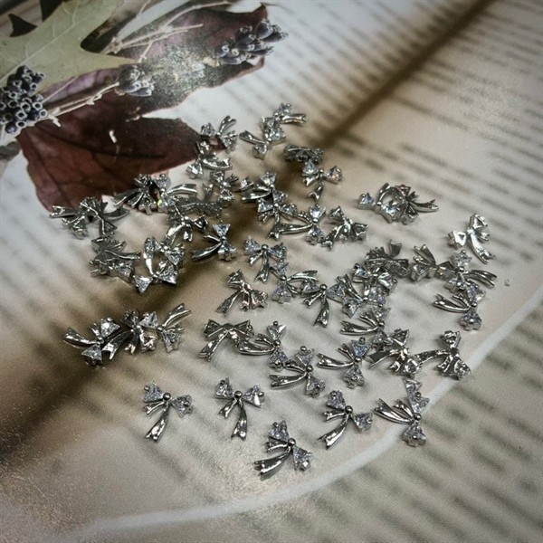 Combo 2 Charm gắn móng nail nơ M108