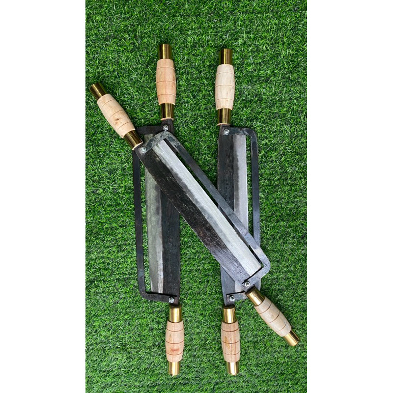 Dao bào chuối cây làm từ nhíp xe ô tô, hiệuQuý Râu Lưỡi 35cm, cán 13cm,điều chỉnh được bằng ốc vặn -