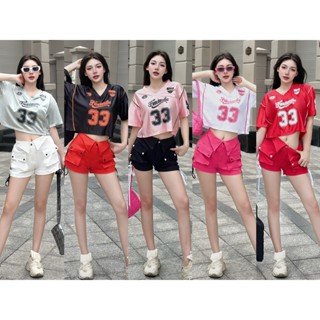 Áo không. Áo thun ngắn cổ chữ V 33 đồng phục cổ vũ Crop baby tee