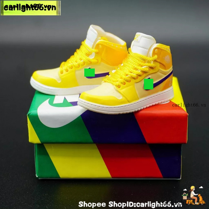 Giày Trượt Ván Ngón Tay Mini Cho Búp Bê Barbie