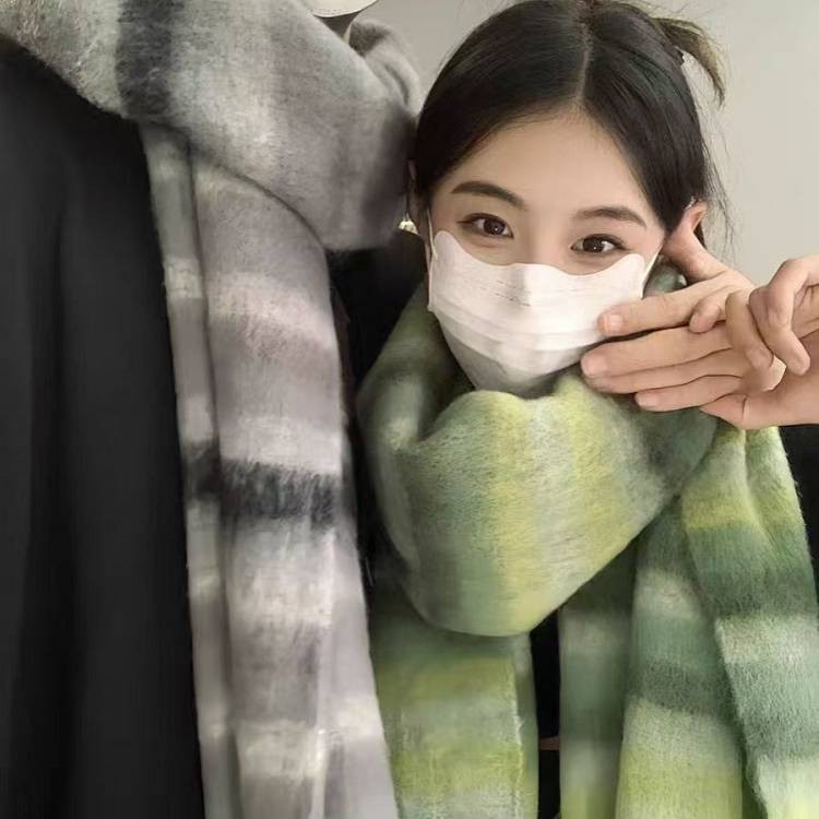 【Ready Stock】 Winter New Couple Scarf Contrast Color Striped All-Matching Thickened Men's Scarf Fema