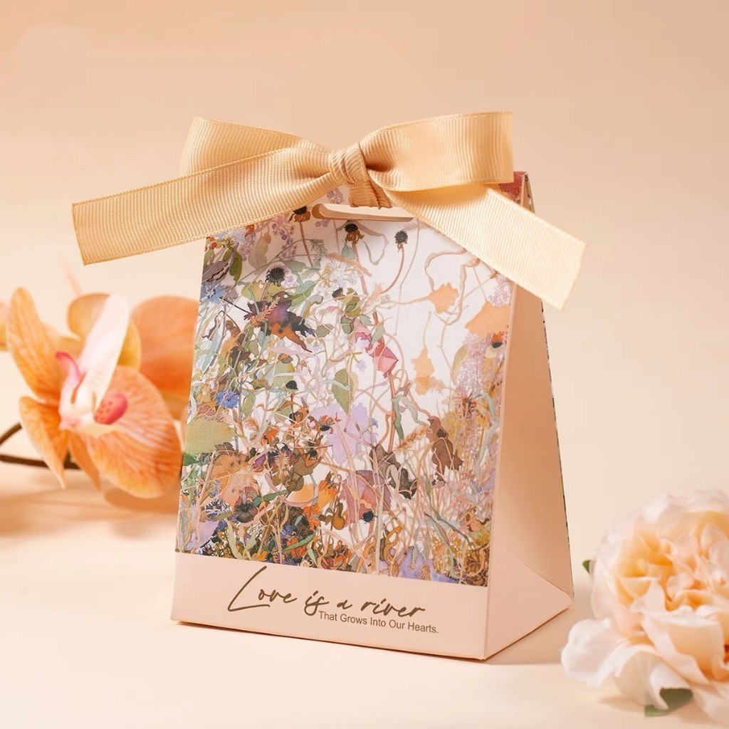 Hộp đựng quà tặng họa tiết khu vườn hoa Love If A.River làm quà tặng sinh nhật, tiệc cưới, 8/3,...  