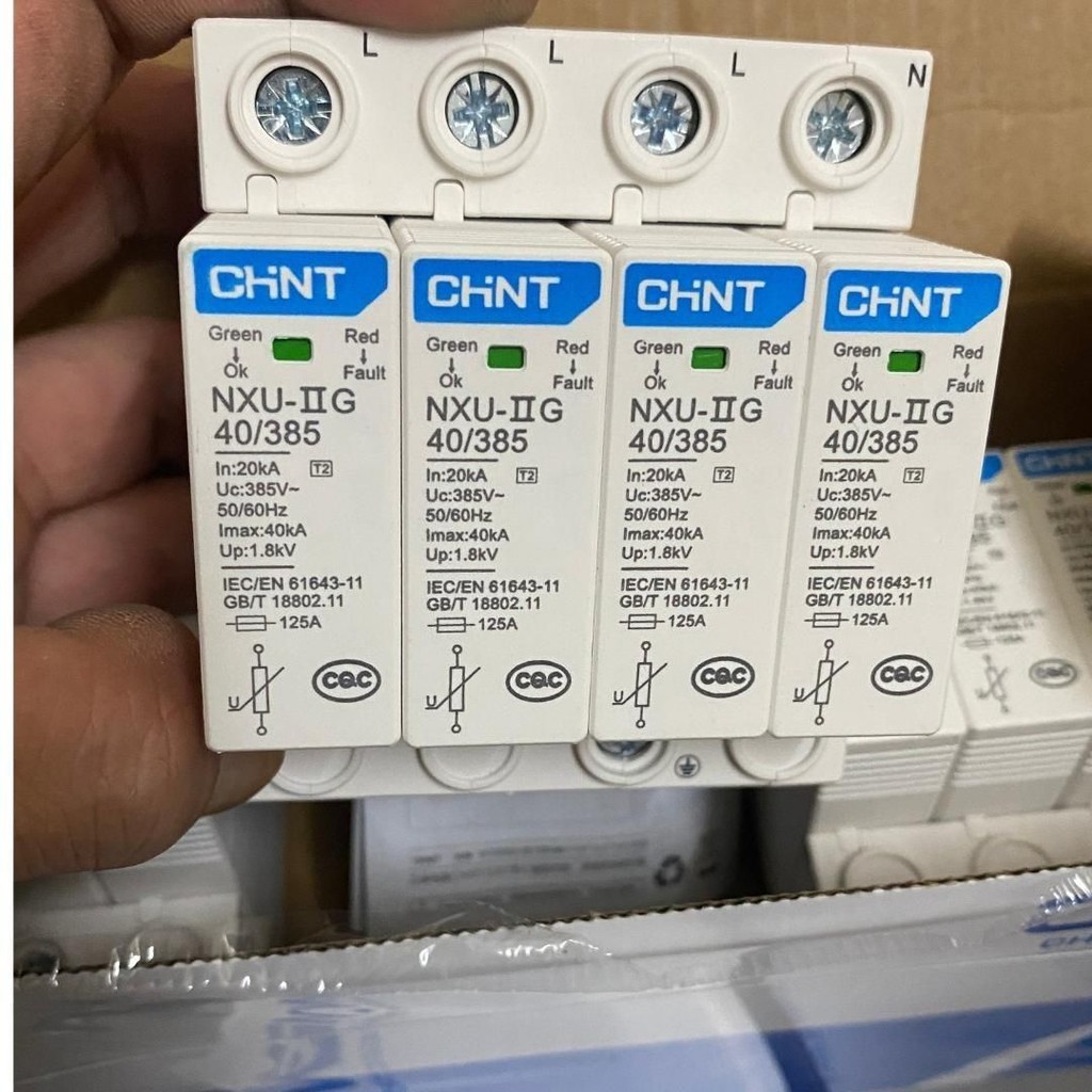 Thiết bị chống sét lan truyền SPD Chint NXU-IIG  dùng bảo vệ cho thiết điện 1 pha 220V  và 3 pha 4 d