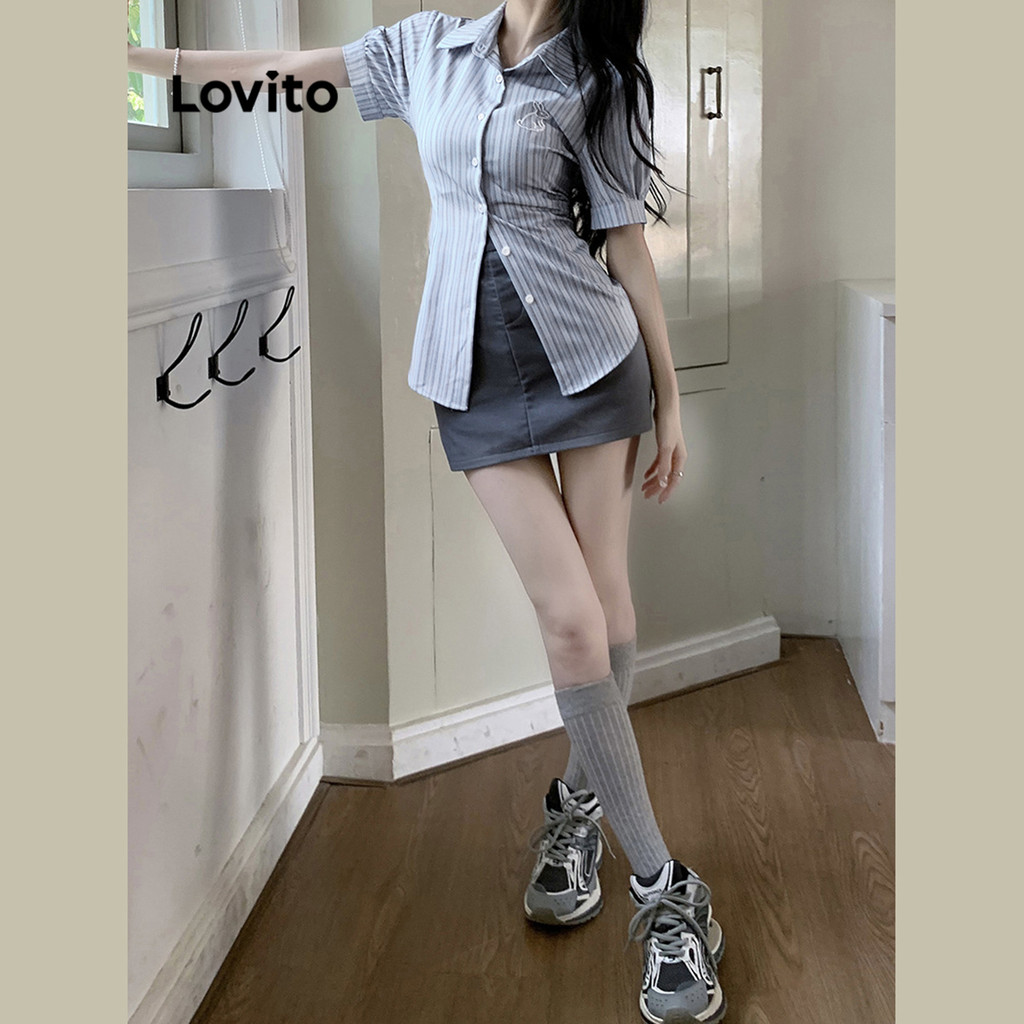 Áo kiểu pháp sơ mi kiểu Live Hosts' pick họa tiết sọc thêu nút phía trước phong cách preppy cho nữ L58AD035 (Xanh dương) | BigBuy360 - bigbuy360.vn