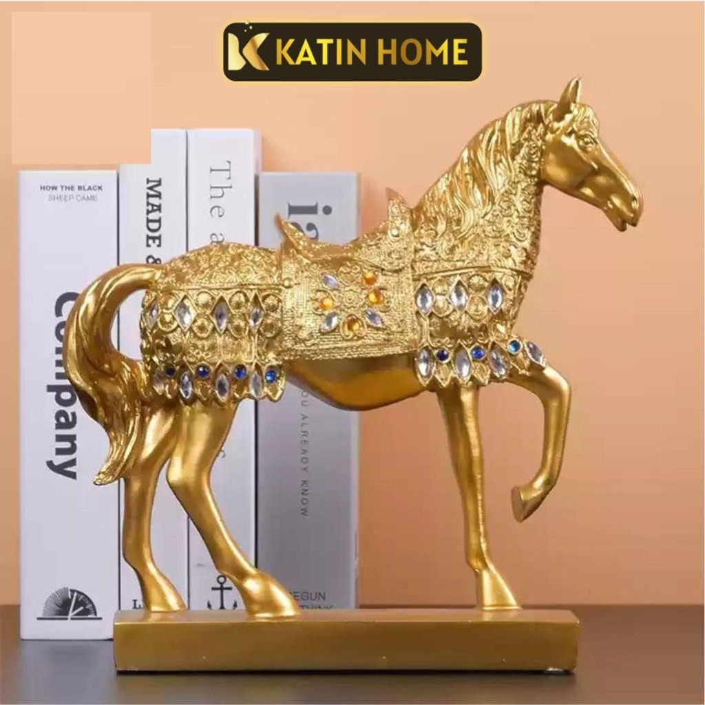 Ngựa trang trí, tượng KATIN decor phòng khách trưng bày tủ rượu kệ tivi