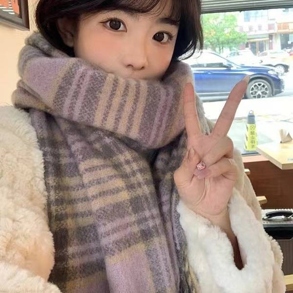 【Ready Stock】 Korean Style Plaid New Rad Scarf Senior Winter Student 2024 All-Matching Thickened War