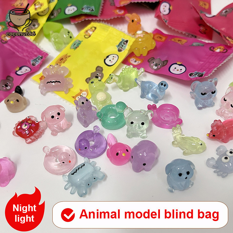 Túi mù bất ngờ dễ thương mặt dây chuyền cặp đôi bạn thân quà tặng hoạt hình đồ trang trí nhỏ