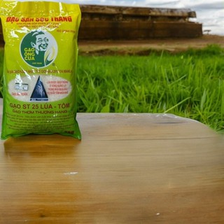 Gạo Ông Cua ST25 Lúa -Tôm (5kg)-Có tem mã QR code-quét icheck chống hàng giả (Túi)