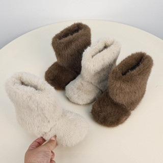  Bé Gái Lông Tơ Giày Bốt Ngắn Mềm Mại Sang Trọng Trẻ Em Thời Trang Sang Trọng Màu Be Mắt Cá Chân Giày Ấm Áp Đa Năng Mùa Đông Trẻ Em Nhân Quả Giày Bốt Cotton 