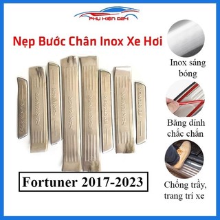 Bộ ốp bậc cửa trong ngoài nẹp bước chân Fortuner 2017-2018-2019-2020-2021-2022-2023 Inox chống trầy trang trí xe