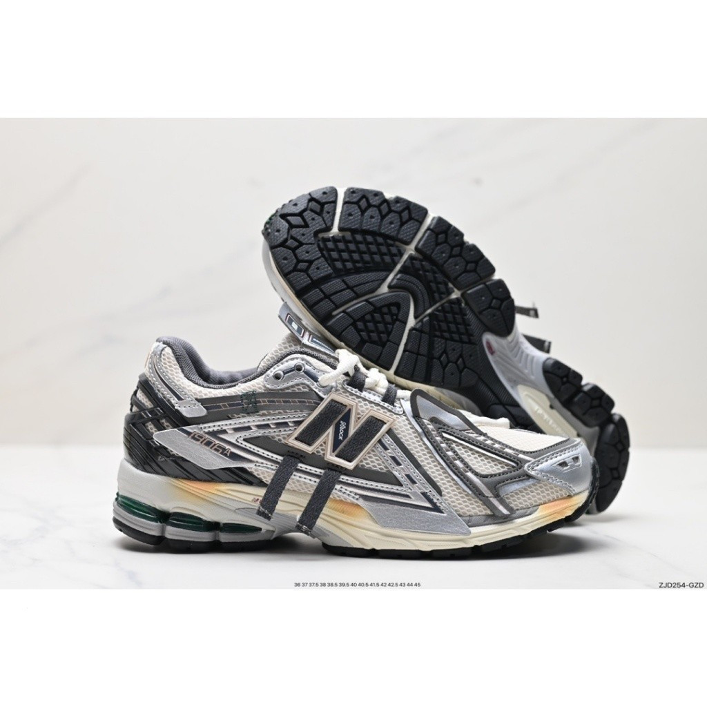 New Balance 1906A - Giày chạy bộ màu xanh lá và bạc