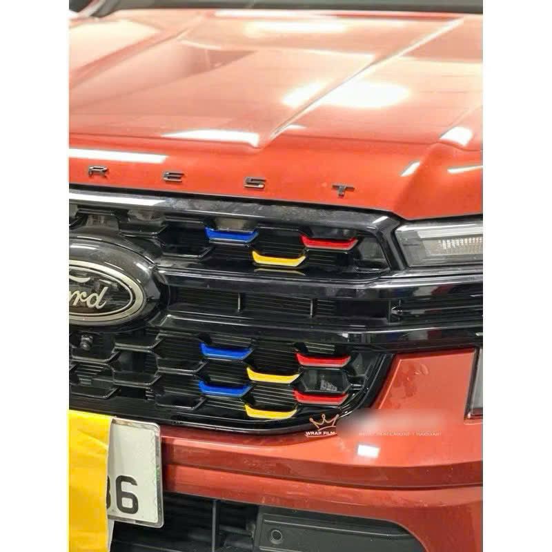 Decal phản quang 3M dán mặt calang Ford Everest 2024