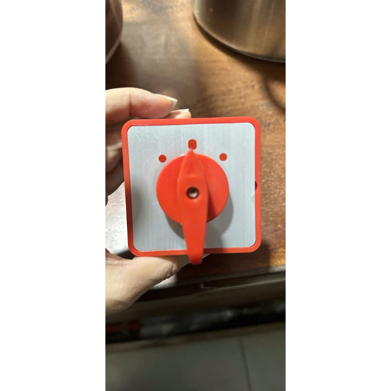 Công tắc đảo chiều 3 pha LW5D-16/3, công tắc đảo chiều 3P  TBD122