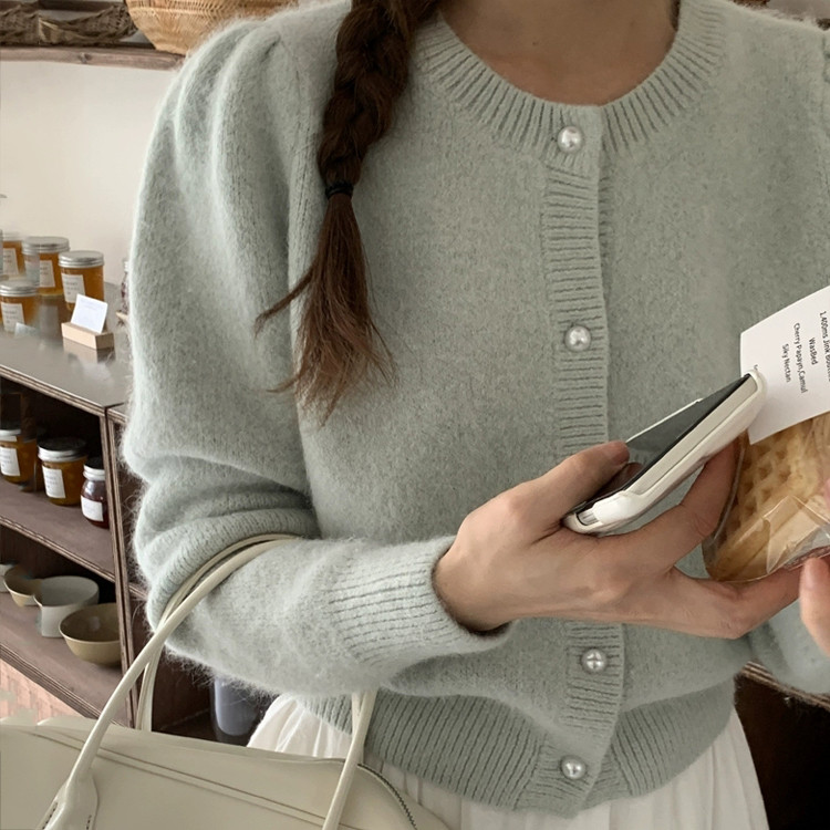 Áo len cropigan Hilton Angora Puff