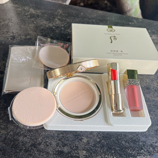  Bộ Phấn Phủ Dạng Nén Whoo Luxury Glow Pressed Powder Tông 21 - Tạo Lớp Trang Điểm Mịn Màng Lâu Trôi 