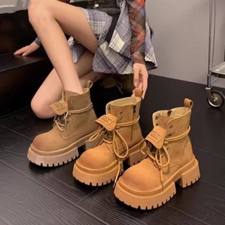 Giày bốt giữa ống Giày bốt tuyết chống trượt Lớp lót lông cừu đế dày mặc ngoài