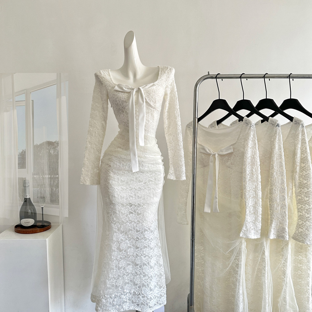 Váy đuôi cá phối ren cổ vuông C & M Lady