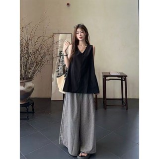 Set Áo Babydoll Đen Sát Nách Cổ V, Quần Ống Rộng Kẻ Caro Phong Cách Pháp Vintage Thanh Lịch