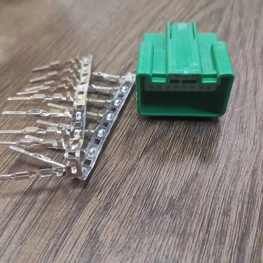 Dành cho xe Mazda cho đầu nối phích cắm khuếch đại công suất BOSE 2X8 16PIN