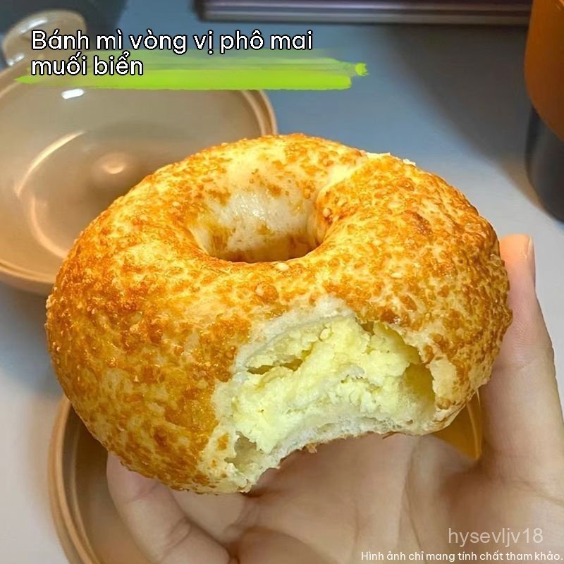 Bánh mì bagel nguyên cám nhân mè đen0Bánh mì kéo tay kiểu châu Âu làm từ đường mía, thực phẩm thay t
