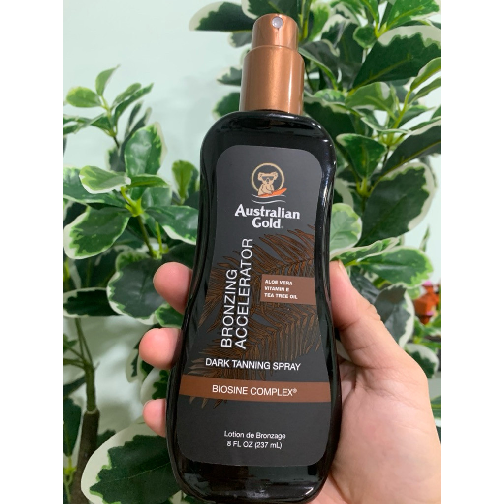 Dầu phơi nắng TĂNG CƯỜNG MÀU DA NÂU Australian Gold Dark Tanning Accelerator Spray Gel With Bronzer,