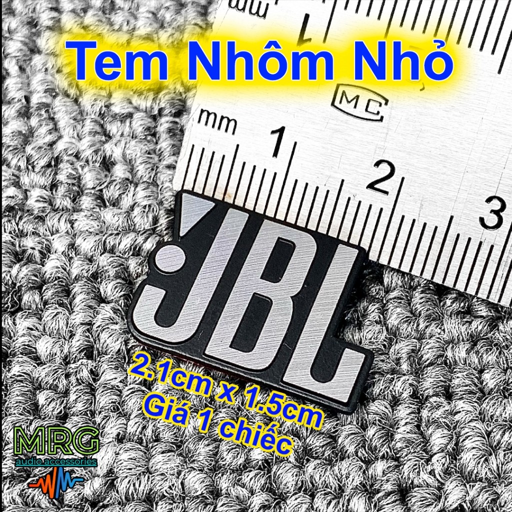 Chữ JBL bằng nhôm loại nhỏ 2.1cm x 1.5cm gắn loa oto loa bluetooth, giá 1 chiếc.