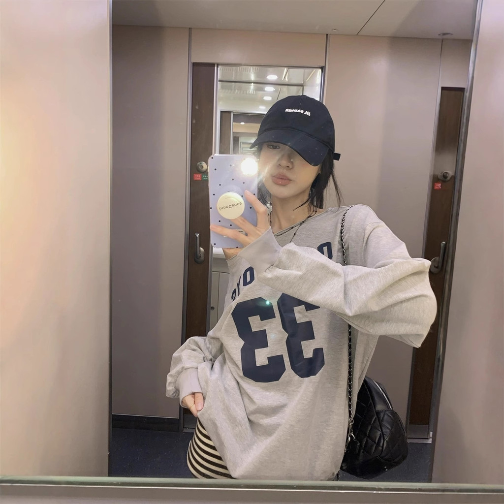 【Ready Stock】 American Retro Hot Girl off-the-Shoulder Gray Long Sleeves Printed Letters and Numbers