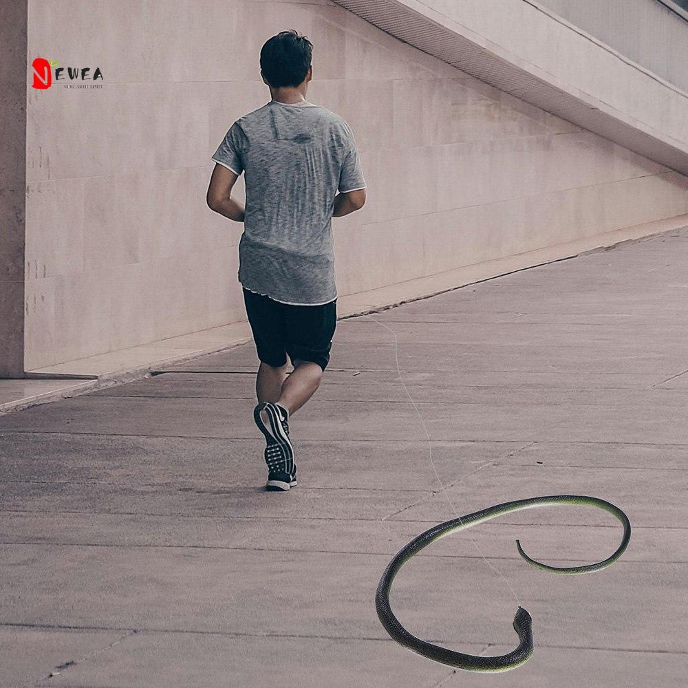 NEWEARTH LIMIT Đồ chơi xảo quyệt đáng sợ, Mô phỏng lớn Rắn rắn Prank, Đạo cụ Anaconda có kẹp dây Thự