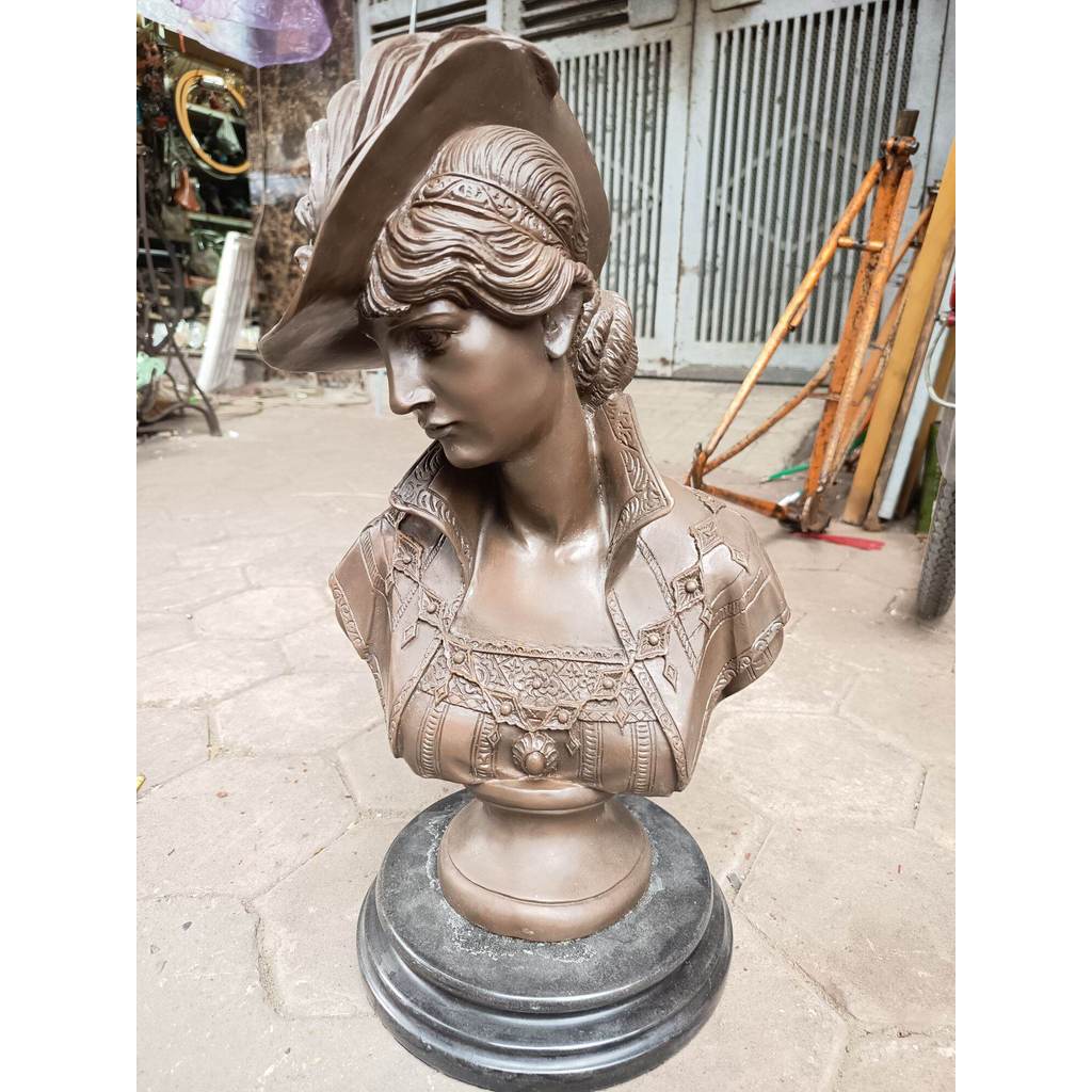 European Girl with Copper Material and Stone Pedestal European Girl with Copper Material and Stone P
