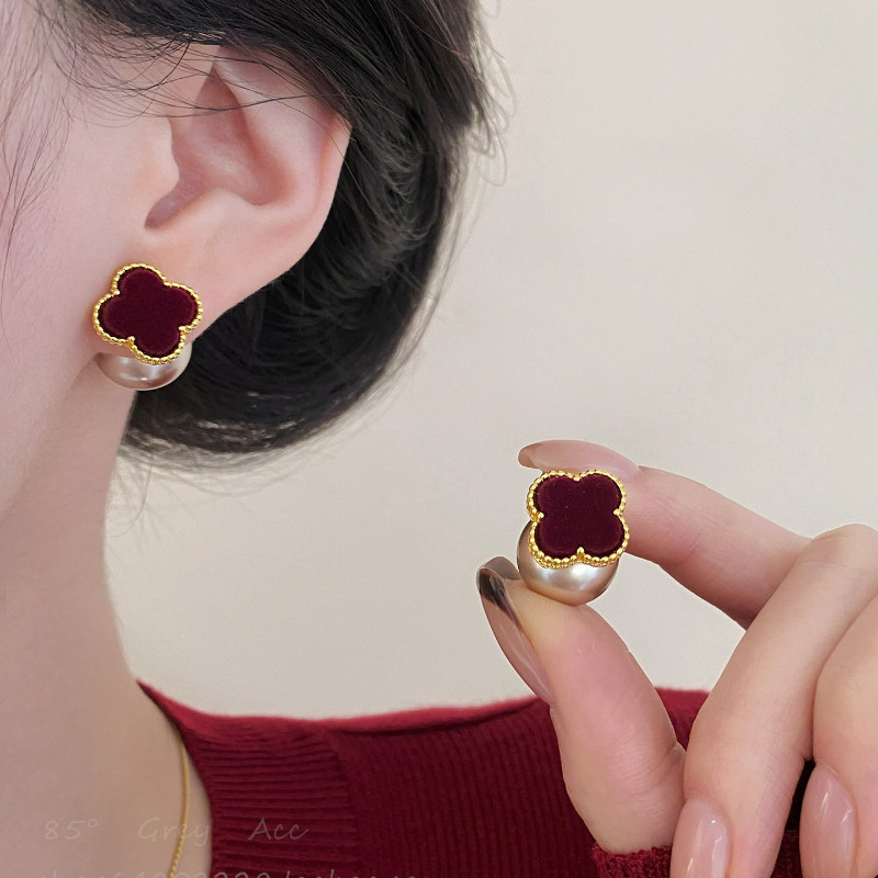 Nhẫn và Bông Tai Cỏ Bốn Lá May Mắn, Màu Nhung Đỏ, Thiết Kế Đơn Giản Phù Hợp Nhiều Dịp