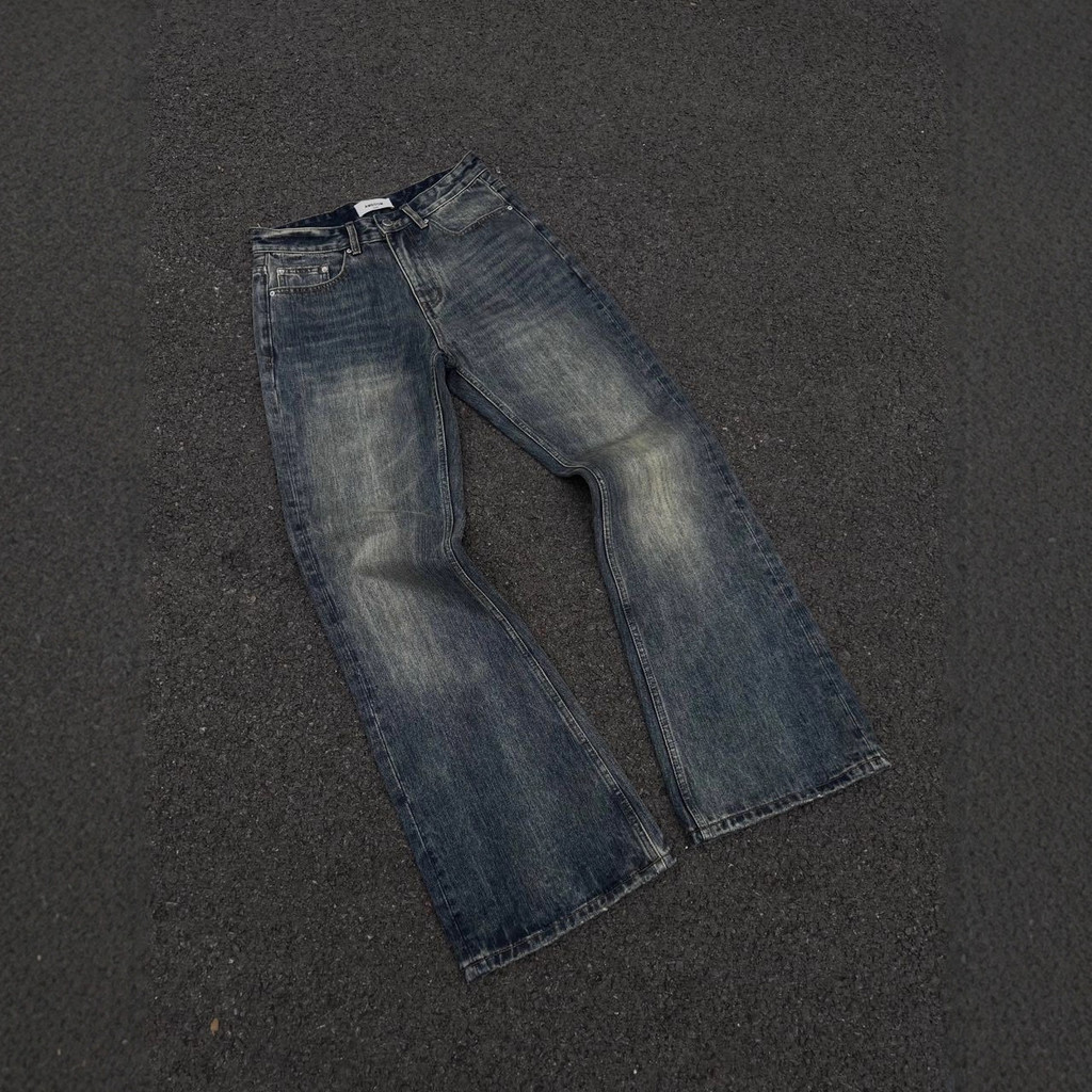 Quần jeansbootcut hơi dáng rộng Inspired by Lễ hội tre Okayama