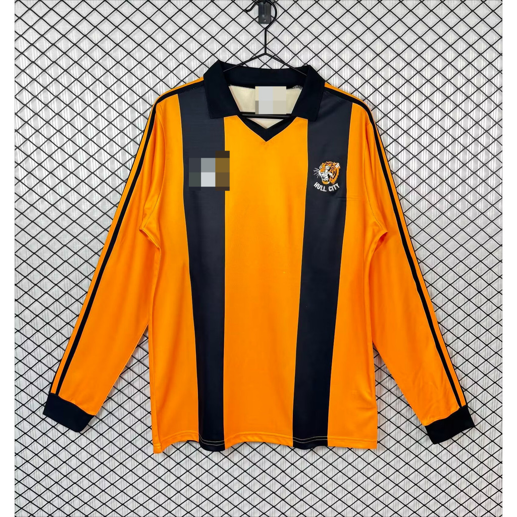 Áo bóng đá dài tay sân nhà Hull City mùa giải 1981 / 82