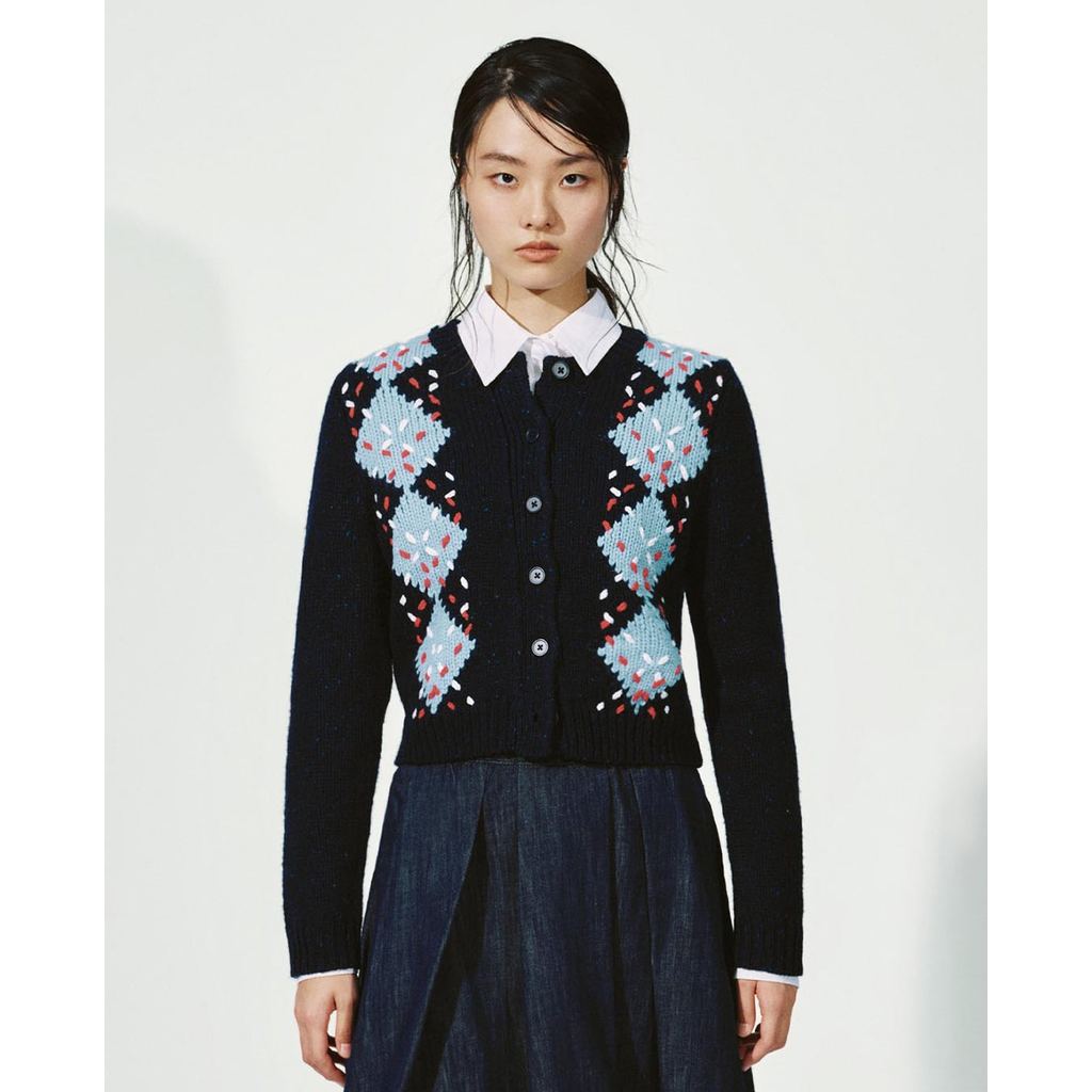 URBAN REVIVO - Áo khoác cardigan nữ cổ tròn tay dài UYL950267-L8A