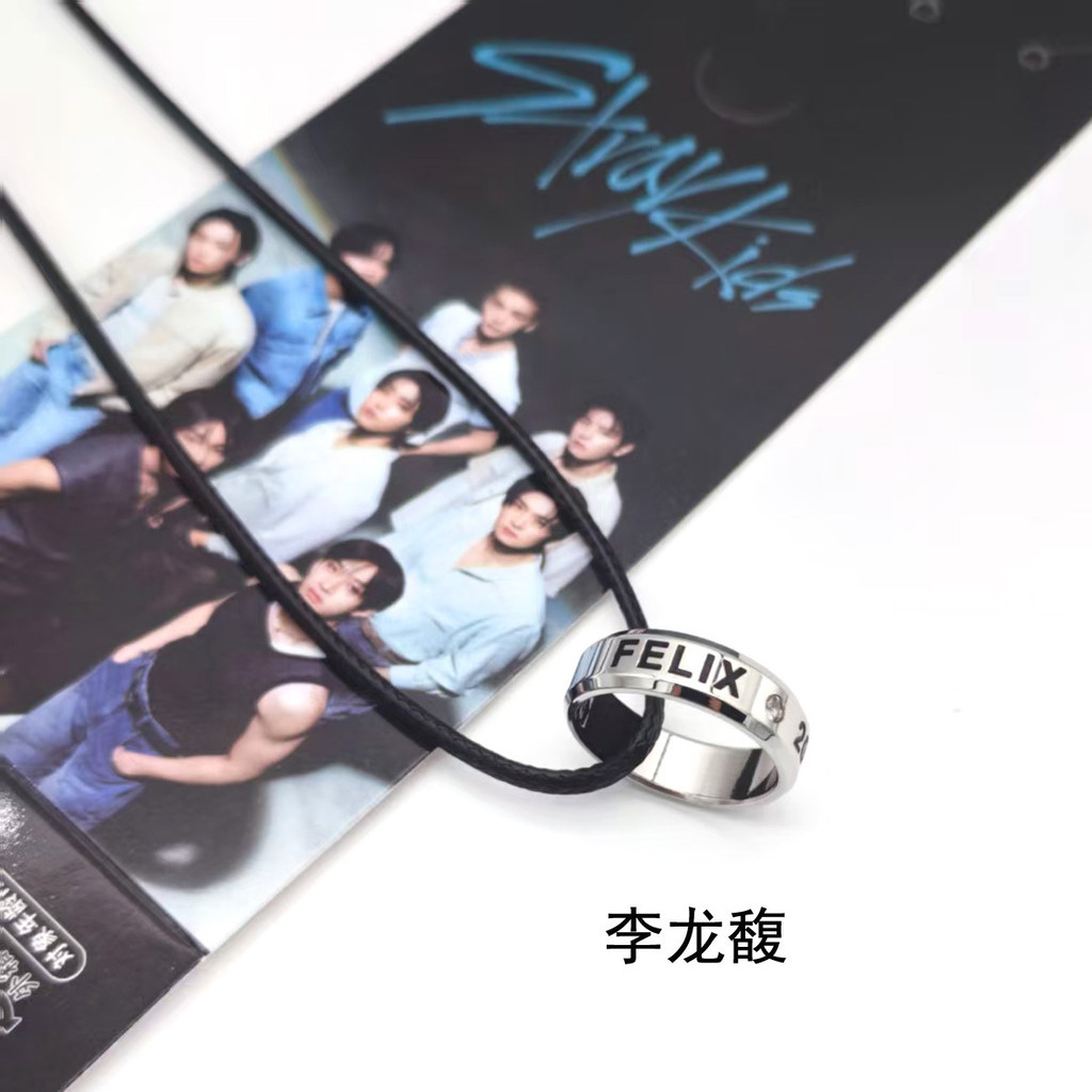 StrayKids / Fang Chan Lee Min Ho Seo Chang Bin Hwang Hyun Chen Han Ji Cheng Lee Long Fu Jin Seung Mi