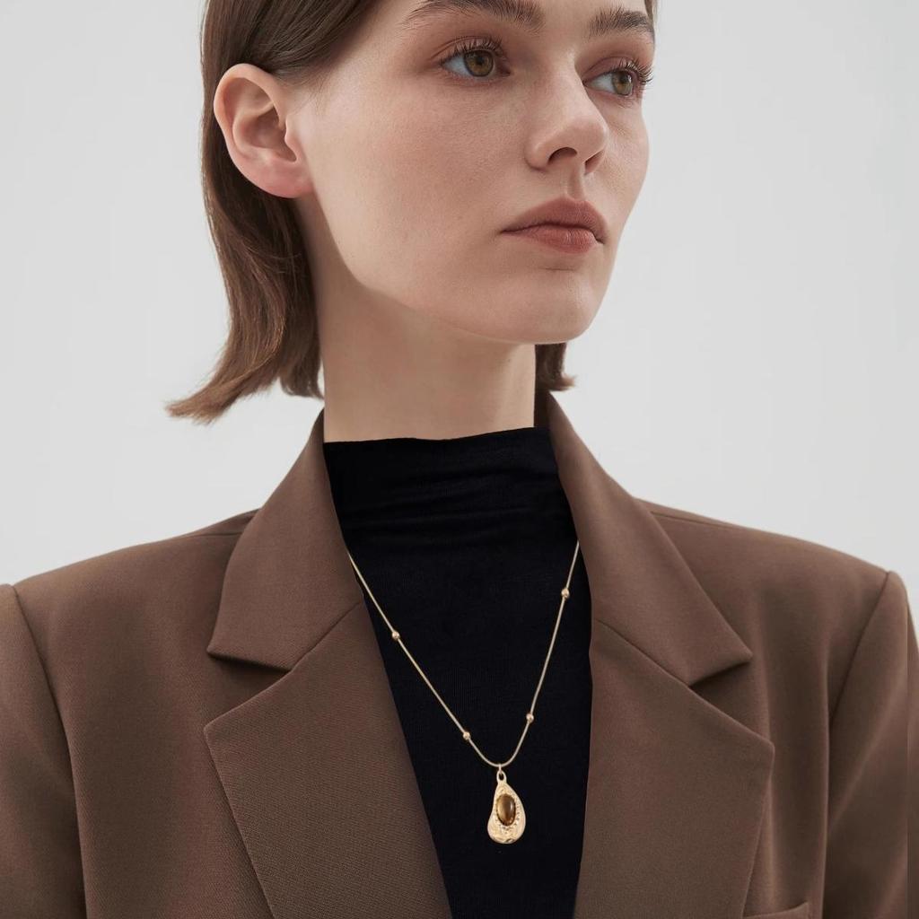 Vòng cổ mắt hổ Maill