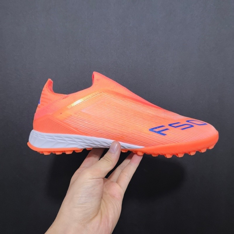 Giày bóng đá nam F50 TF size 39-45, chống trượt và mài mòn