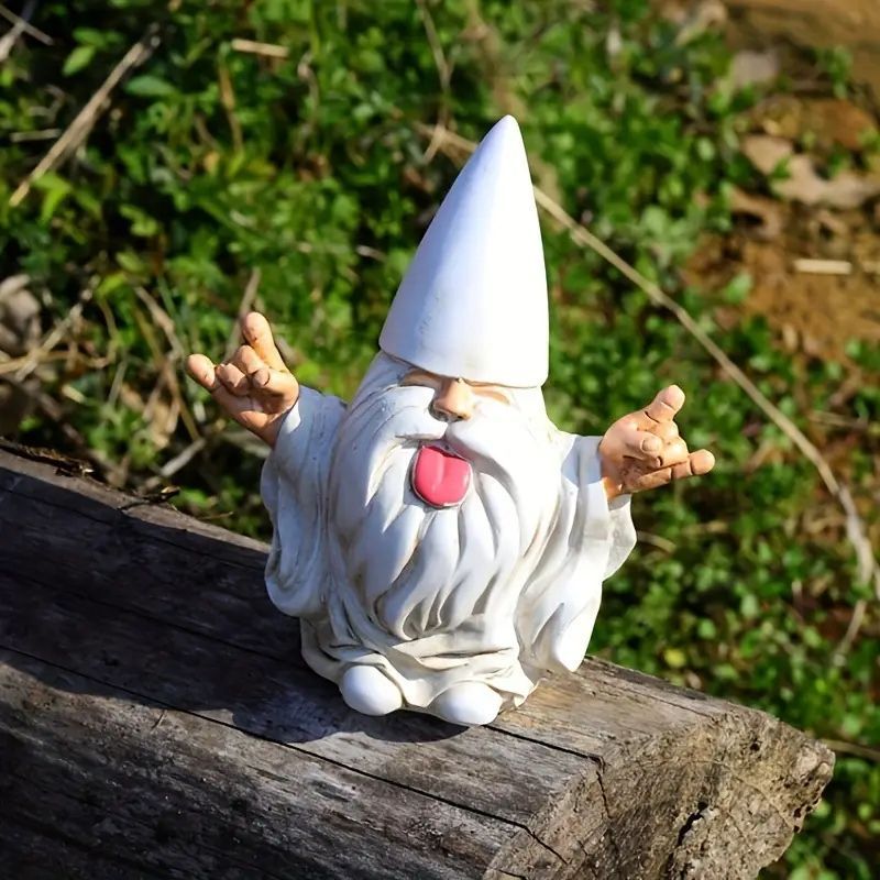 New Garden Bestseller Resin Statue of a Little Tongue-Sticking-Out Dwarf5ya Outdoor craft ornament d