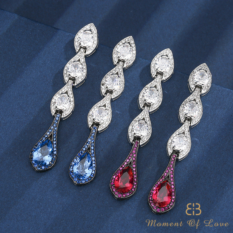 Mô phỏng Bông tai tách màu đỏ Corundum Blue Spinel màu vàng đen