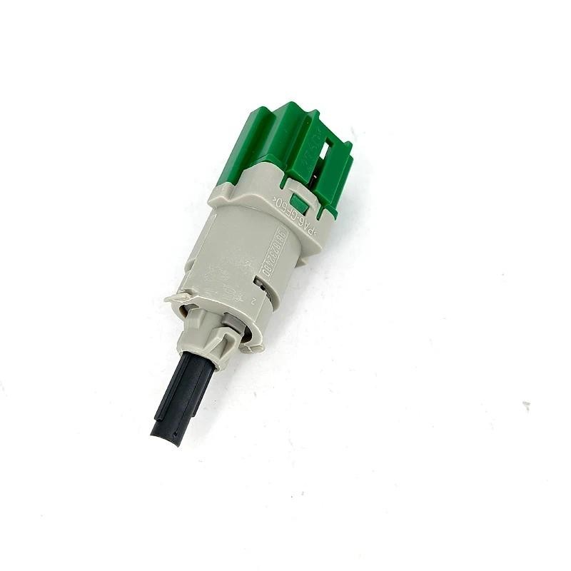 Cảm biến công tắc đèn phanh cho Peugeot