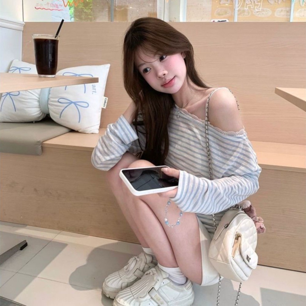 Áo Thun Nữ Sọc Dài Tay Mới Lệch Vai Ren Thời Trang Mới | BigBuy360 - bigbuy360.vn