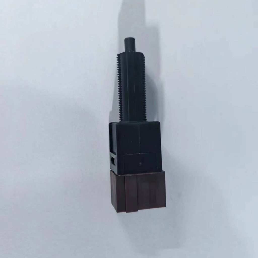 Thích hợp cho Công tắc ly hợp Nissan 25300-AT300 25300-4M40 25300-AT30A Hàng có sẵn chất lượng cao