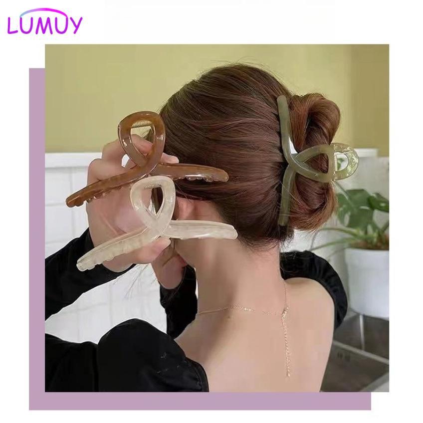 Kẹp Tóc Cá Mập Acryllic 13cm - Mặt Sau Hình Đĩa Cá Mập