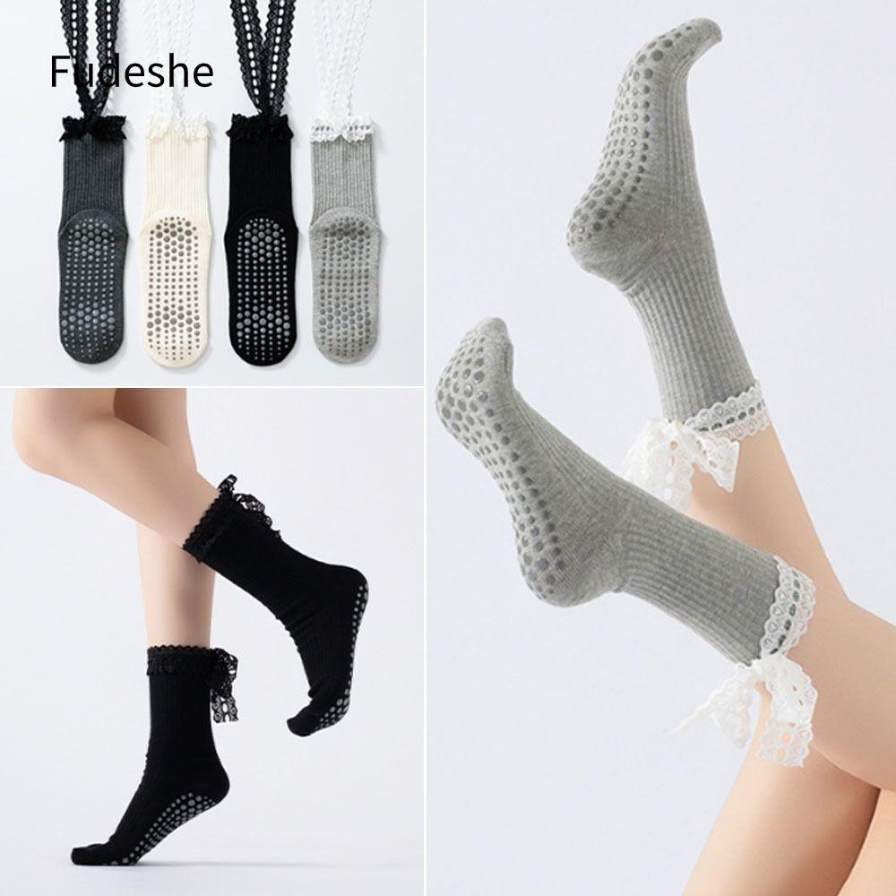 Tất Pilates và Yoga từ vải cotton thấm hút mồ hôi, thiết kế chống trượt với kiểu dáng Harajuku stree